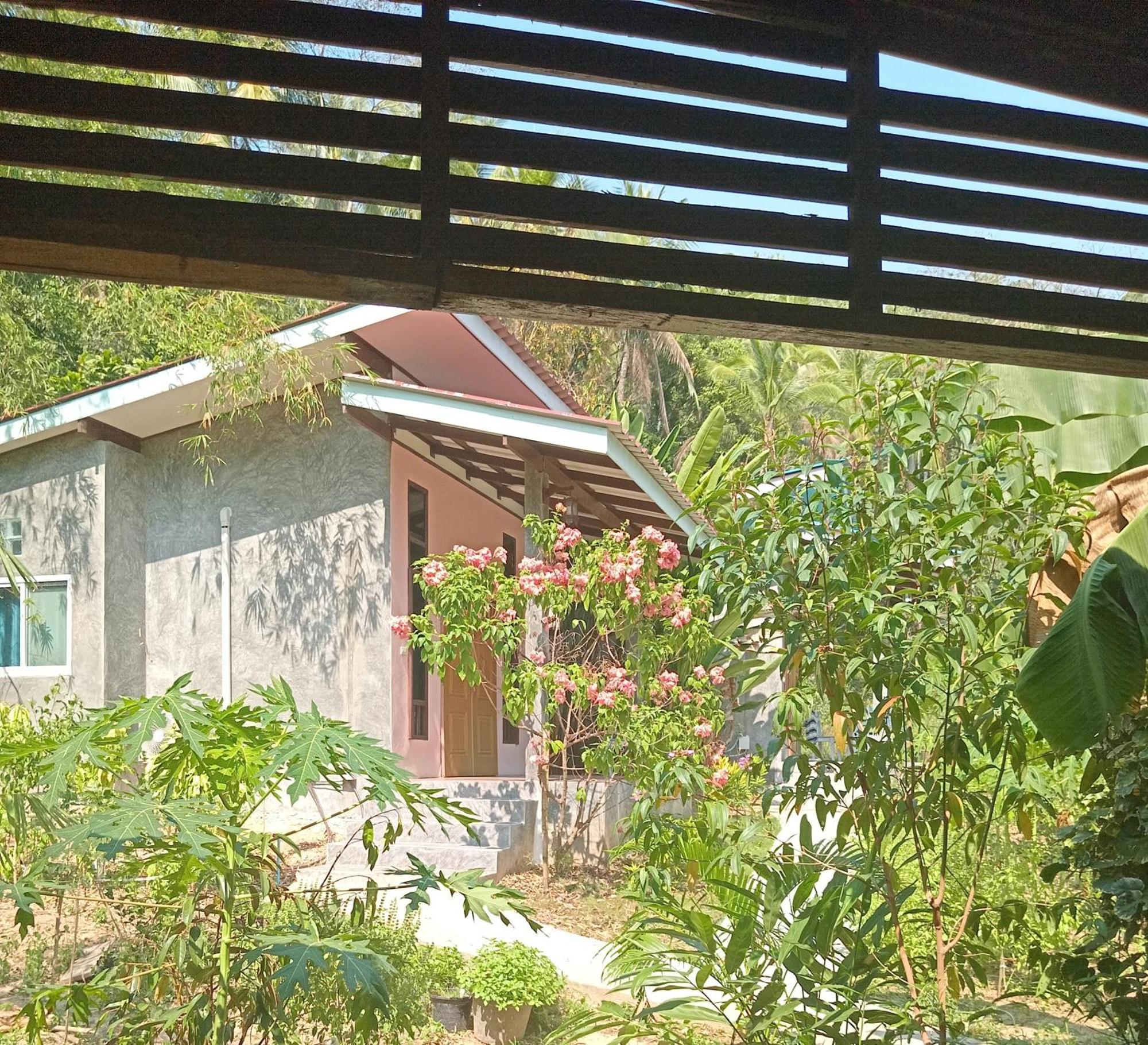 Chom Suan Farmstay Ko Kut Екстер'єр фото